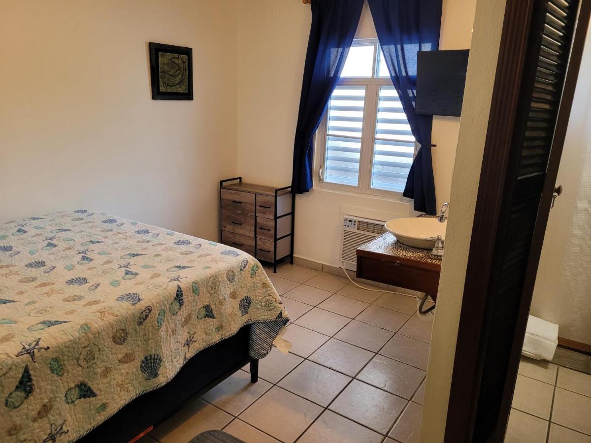 Villa Coral Guesthouse Векес Екстериор снимка