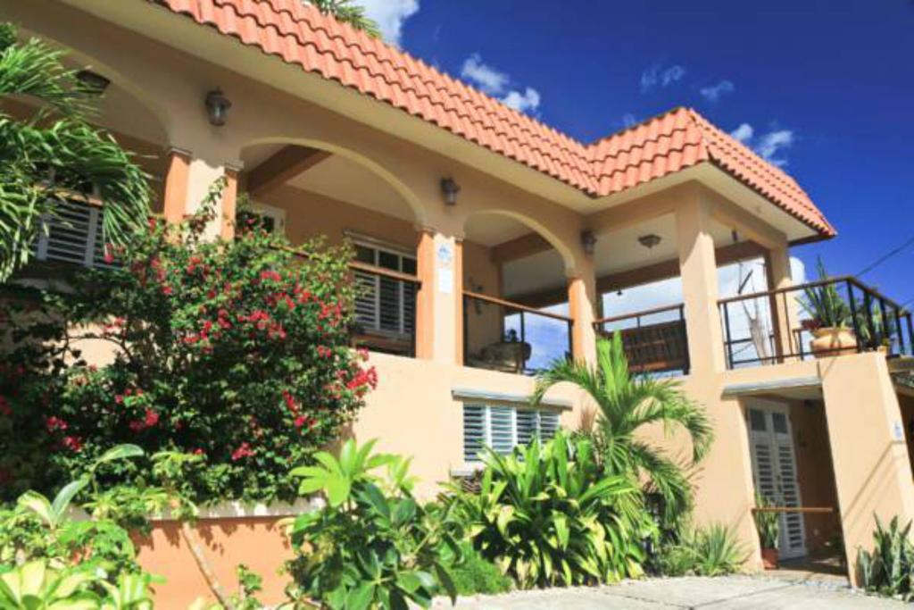 Villa Coral Guesthouse Векес Екстериор снимка