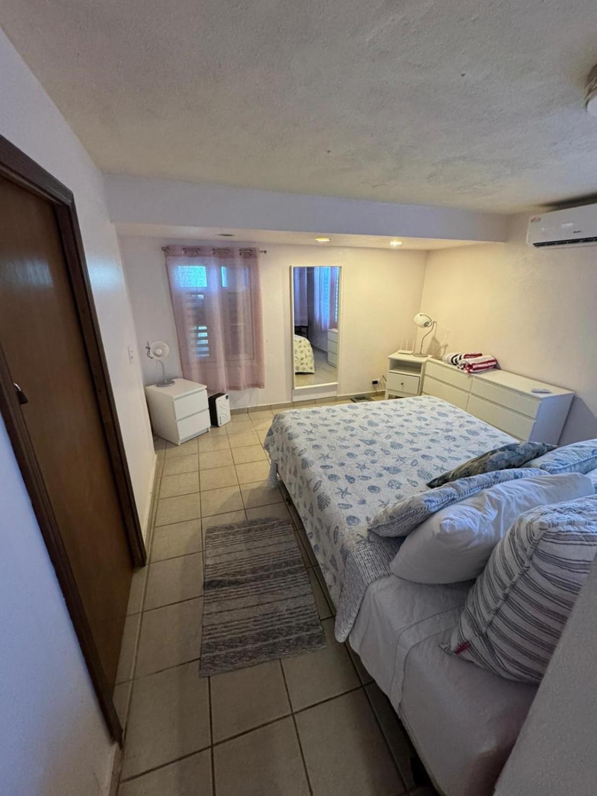 Villa Coral Guesthouse Векес Екстериор снимка