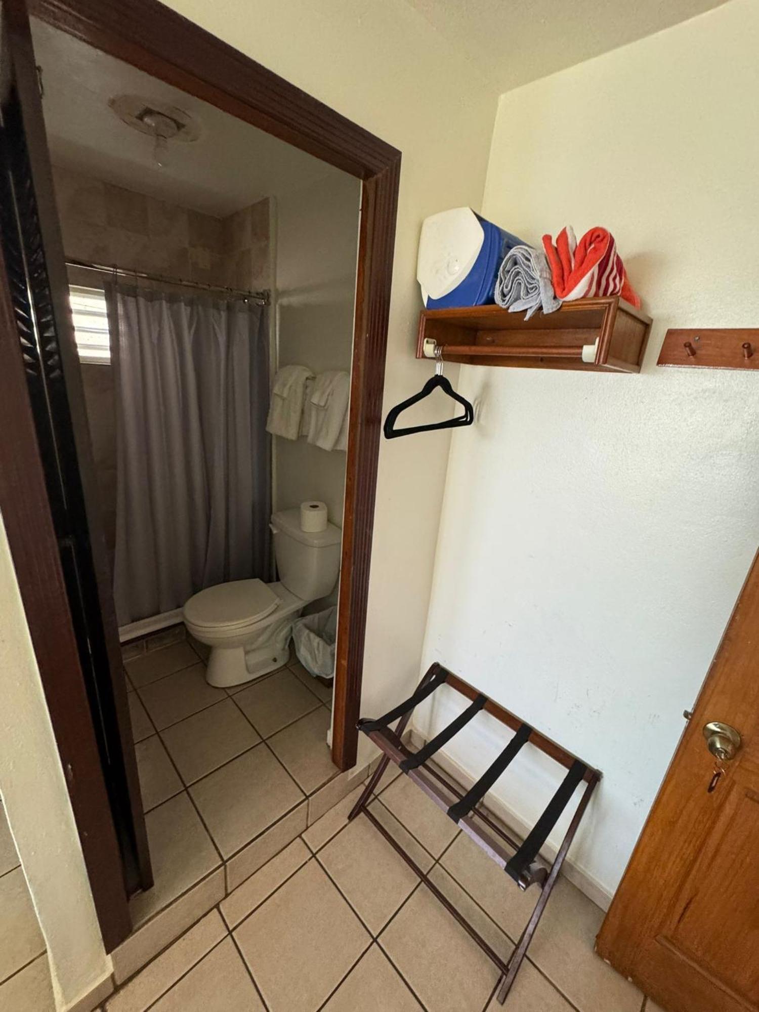 Villa Coral Guesthouse Векес Екстериор снимка