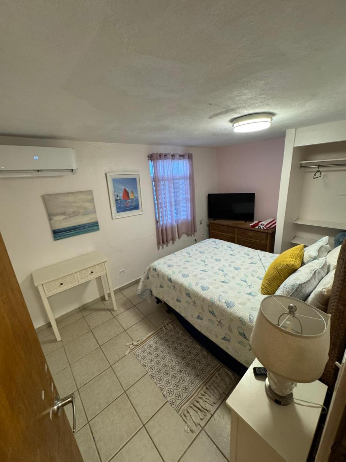 Villa Coral Guesthouse Векес Екстериор снимка
