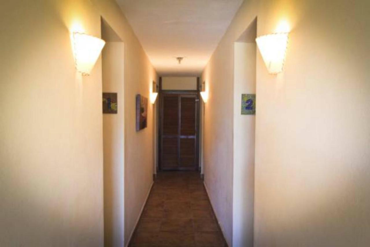 Villa Coral Guesthouse Векес Стая снимка
